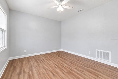 Commercial property in Bradenton, Florida 245.26 sq.m. № 2402876 - photo 20