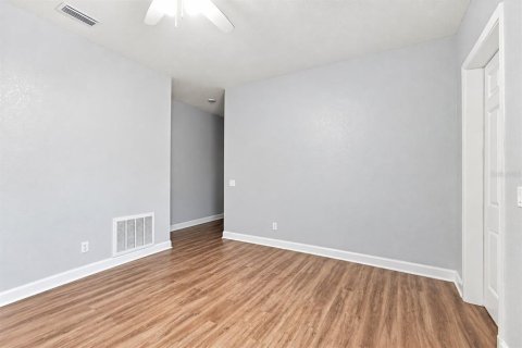 Commercial property in Bradenton, Florida 245.26 sq.m. № 2402876 - photo 19