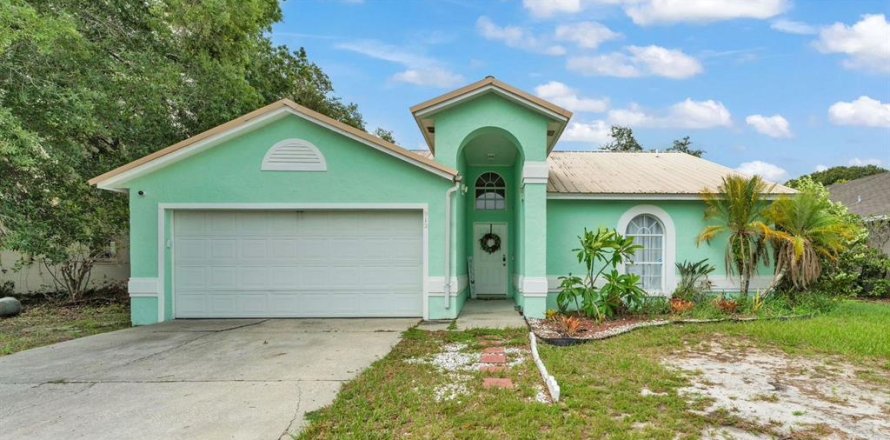 House in Winter Haven, Florida 3 bedrooms, 104.89 sq.m. № 1824990