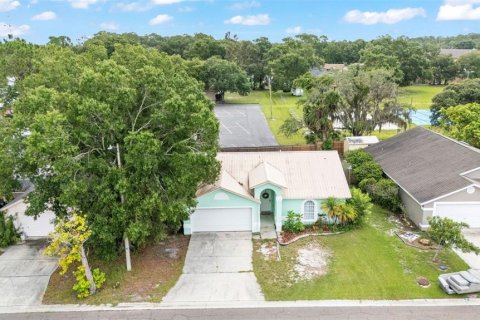 House in Winter Haven, Florida 3 bedrooms, 104.89 sq.m. № 1824990 - photo 28