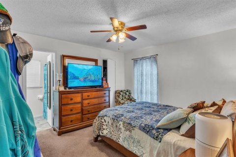 House in Winter Haven, Florida 3 bedrooms, 104.89 sq.m. № 1824990 - photo 12