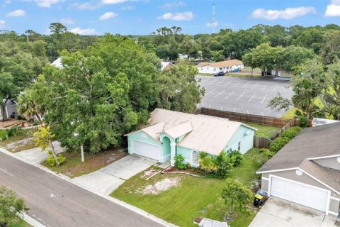 House in Winter Haven, Florida 3 bedrooms, 104.89 sq.m. № 1824990 - photo 27