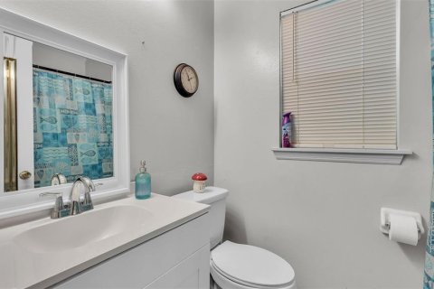 House in Winter Haven, Florida 3 bedrooms, 104.89 sq.m. № 1824990 - photo 15