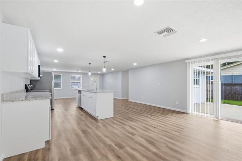 Villa ou maison à vendre à Hudson, Floride: 3 chambres, 131.64 m2 № 2287683 - photo 10