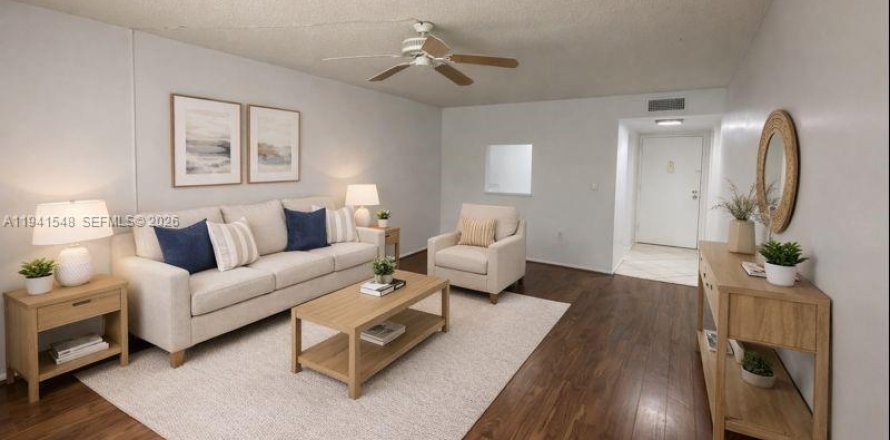 Condo in Deerfield Beach, Florida, 2 bedrooms № 2152735