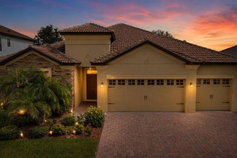 House in Davenport, Florida 4 bedrooms, 238.85 sq.m. № 2220600