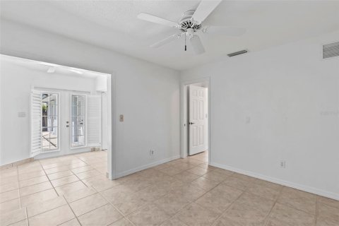 Casa en venta en Ormond Beach, Florida, 3 dormitorios, 173.45 m2 № 1585542 - foto 13