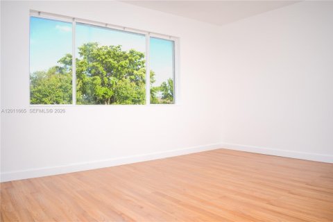 Villa ou maison à vendre à Sunrise, Floride: 3 chambres, 139.35 m2 № 2076543 - photo 16