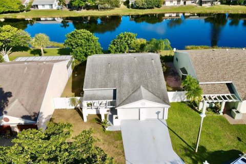 Villa ou maison à vendre à Boynton Beach, Floride: 3 chambres, 121.42 m2 № 2155231 - photo 4