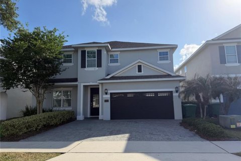 House in Kissimmee, Florida 5 bedrooms, 271.37 sq.m. № 2166035