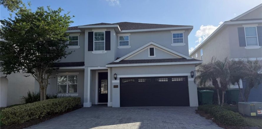 House in Kissimmee, Florida 5 bedrooms, 271.37 sq.m. № 2166035
