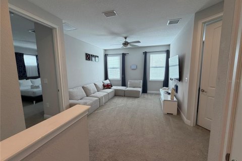 House in Kissimmee, Florida 5 bedrooms, 271.37 sq.m. № 2166035 - photo 20