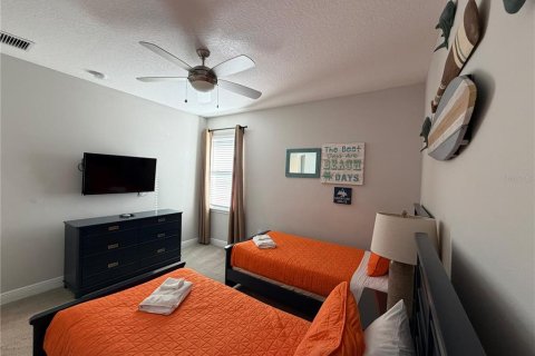 House in Kissimmee, Florida 5 bedrooms, 271.37 sq.m. № 2166035 - photo 23