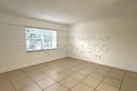 Apartamento en alquiler en Coral Gables, Florida, 2 dormitorios, 92.9 m2 № 1965482 - foto 7