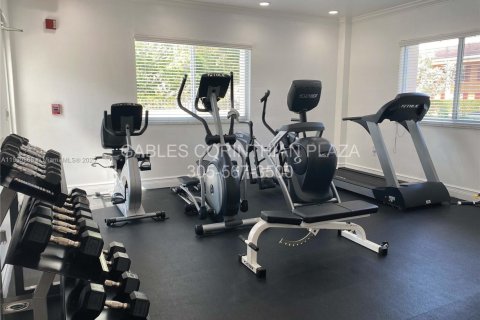 Apartamento en alquiler en Coral Gables, Florida, 2 dormitorios, 92.9 m2 № 1965482 - foto 16