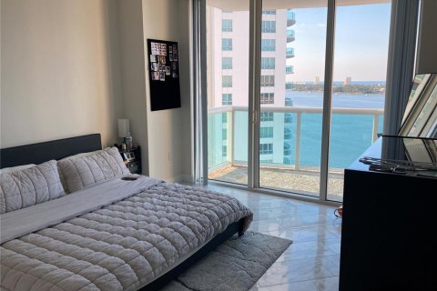 Condominio en venta en Daytona Beach, Florida, 2 dormitorios, 156.91 m2 № 2126732 - foto 4