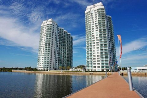 Condo à Daytona Beach, Floride, 2 chambres  № 2126732