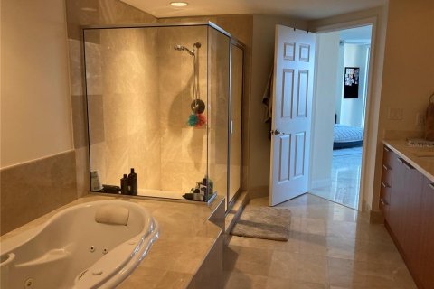 Condominio en venta en Daytona Beach, Florida, 2 dormitorios, 156.91 m2 № 2126732 - foto 11