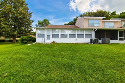 Townhouse in Ocala, Florida 2 bedrooms, 106.93 sq.m. № 2155848 - photo 6