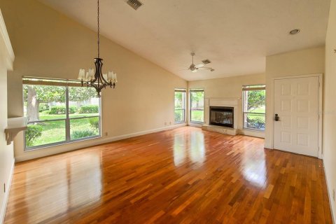 Townhouse in Ocala, Florida 2 bedrooms, 106.93 sq.m. № 2155848 - photo 10