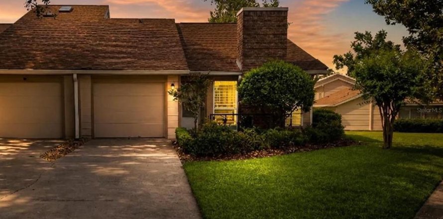 Townhouse in Ocala, Florida 2 bedrooms, 106.93 sq.m. № 2155848