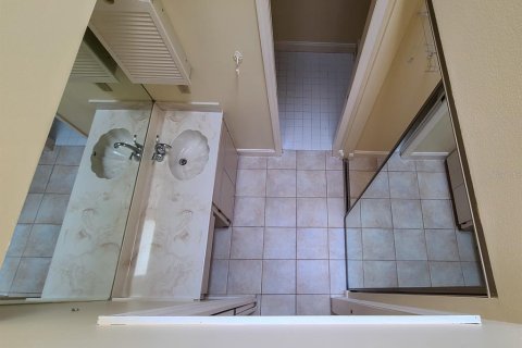 Townhouse in Ocala, Florida 2 bedrooms, 106.93 sq.m. № 2155848 - photo 25