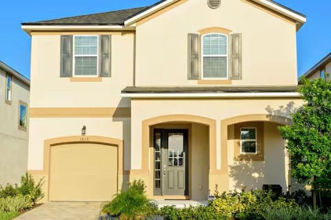 House in SOLARA RESORT in Kissimmee, Florida 4 bedrooms, 231.14 sq.m. № 2204748
