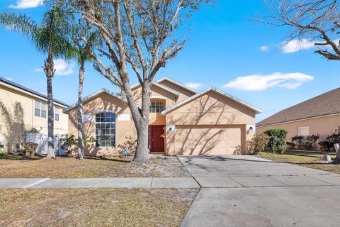 Casa en Kissimmee, Florida 4 dormitorios, 179.86 m2 № 2116546