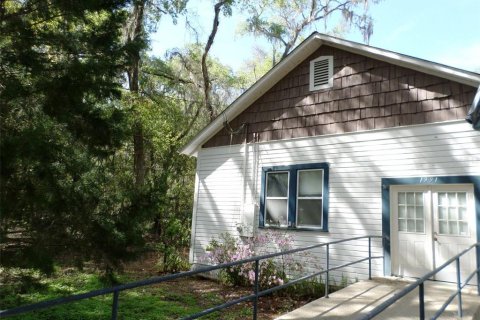Commercial property in Dunnellon, Florida № 2330786