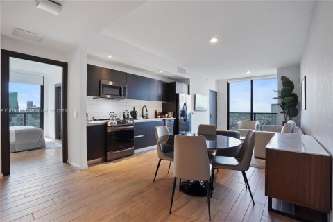 Купить кондоминиум в Майами, Флорида 3 спальни, 105.44м2, № 1968410 - фото 1