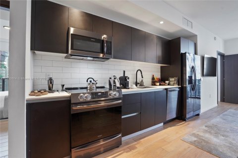 Купить кондоминиум в Майами, Флорида 3 спальни, 105.44м2, № 1968410 - фото 3