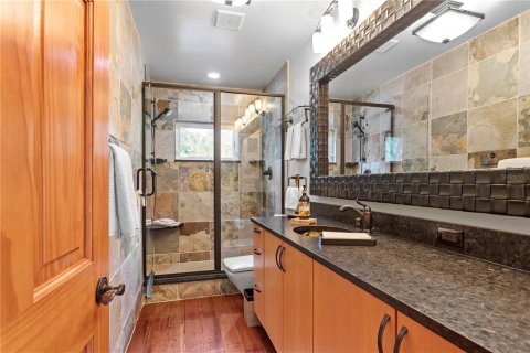 House in Tampa, Florida 3 bedrooms, 156.08 sq.m. № 2141994 - photo 22