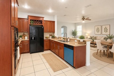 Villa ou maison à louer à Orlando, Floride: 4 chambres, 273.5 m2 № 2400419 - photo 2