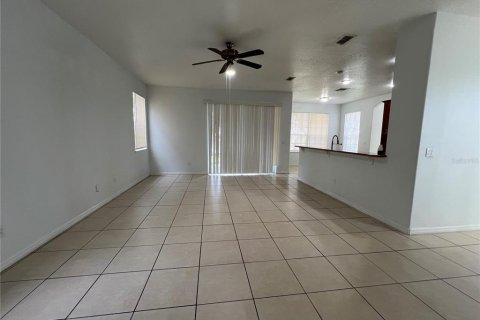 Villa ou maison à louer à Orlando, Floride: 4 chambres, 273.5 m2 № 2400419 - photo 7