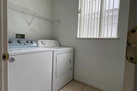 Villa ou maison à louer à Orlando, Floride: 4 chambres, 273.5 m2 № 2400419 - photo 25