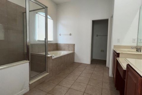Villa ou maison à louer à Orlando, Floride: 4 chambres, 273.5 m2 № 2400419 - photo 21