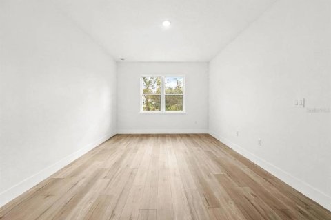 Villa ou maison à louer à Dunnellon, Floride: 4 chambres, 144.93 m2 № 2431096 - photo 9