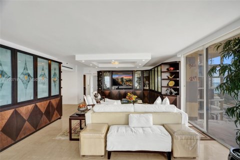 Copropriété à vendre à Aventura, Floride: 3 chambres, 184.88 m2 № 1989848 - photo 10