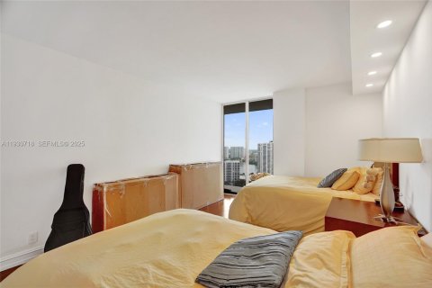 Copropriété à vendre à Aventura, Floride: 3 chambres, 184.88 m2 № 1989848 - photo 23