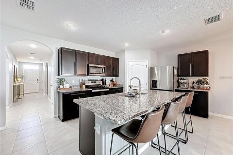 Casa en alquiler en Davenport, Florida, 4 dormitorios, 171.5 m2 № 1900158 - foto 14