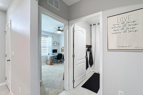 Casa en alquiler en Davenport, Florida, 4 dormitorios, 171.5 m2 № 1900158 - foto 17