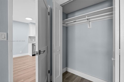 Copropriété à vendre à Wilton Manors, Floride: 1 chambre, 65.03 m2 № 1952334 - photo 27