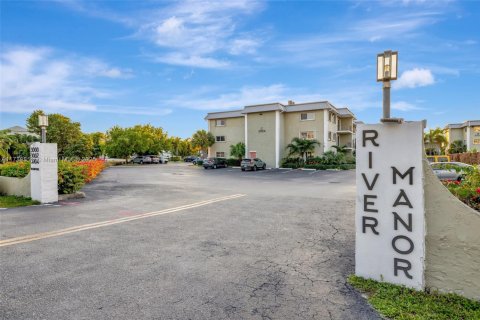 Copropriété à vendre à Wilton Manors, Floride: 1 chambre, 65.03 m2 № 1952334 - photo 2