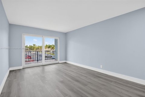 Copropriété à vendre à Wilton Manors, Floride: 1 chambre, 65.03 m2 № 1952334 - photo 17
