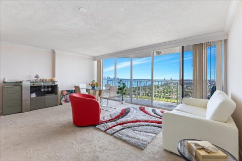 Copropriété à vendre à North Bay Village, Floride: 2 chambres, 98.57 m2 № 1981524 - photo 2