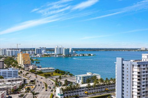Copropriété à vendre à North Bay Village, Floride: 2 chambres, 98.57 m2 № 1981524 - photo 13