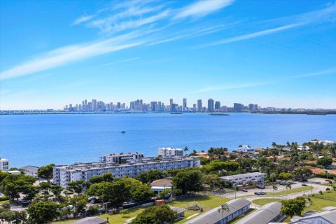 Copropriété à vendre à North Bay Village, Floride: 2 chambres, 98.57 m2 № 1981524 - photo 12