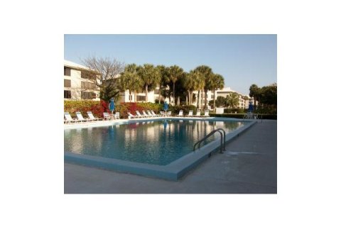 Condo in West Palm Beach, Florida, 2 bedrooms  № 2086785 - photo 23