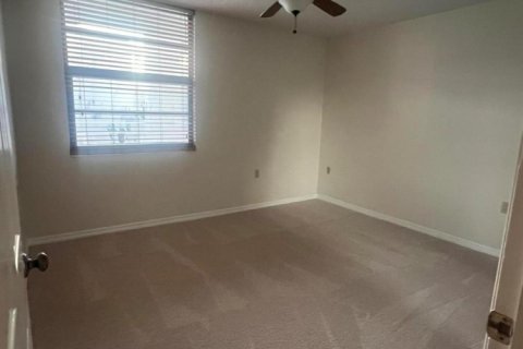 Condo in West Palm Beach, Florida, 2 bedrooms  № 2086785 - photo 11