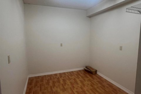 Condo in West Palm Beach, Florida, 2 bedrooms  № 2086785 - photo 15